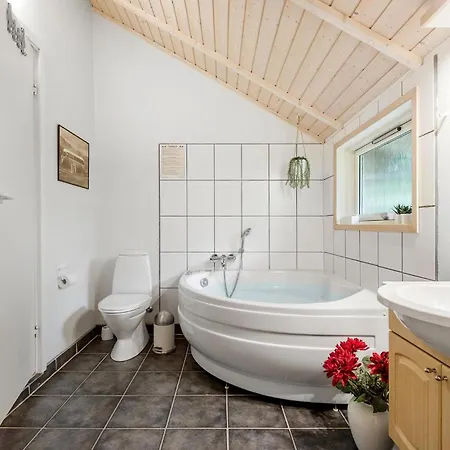 Amazing Home In Ansager With Wifi *